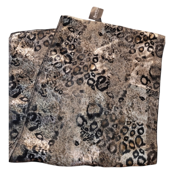Bon Worth Accessories - NWT Animal Print Scarf With Gold Shimmer